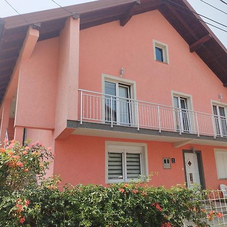 Apartman Leki SJJ Exterior foto